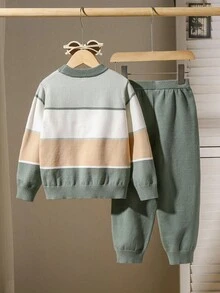 Boys' Crew Neck Colorblock Striped Long Sleeve Top And Solid Color Pants Set, Minimalist & Versatile Boys Two Piece Sweater Set Boys Autumn Winter Clothes Set Toddler Boy Fall Outfit Boys Knit Set Boys Casual Set Toddler Boy Fall Clothes Boys Winter Clothes Boys Sweater Young Boy Clothes Young Boys Striped Sweater Boys' Color-Block Sweater - Green - View 2