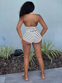 Alexandranx Bộ 2 quần short sọc mini cạp trễ thắt nơ phía trước - Đen và trắng - Xem 2