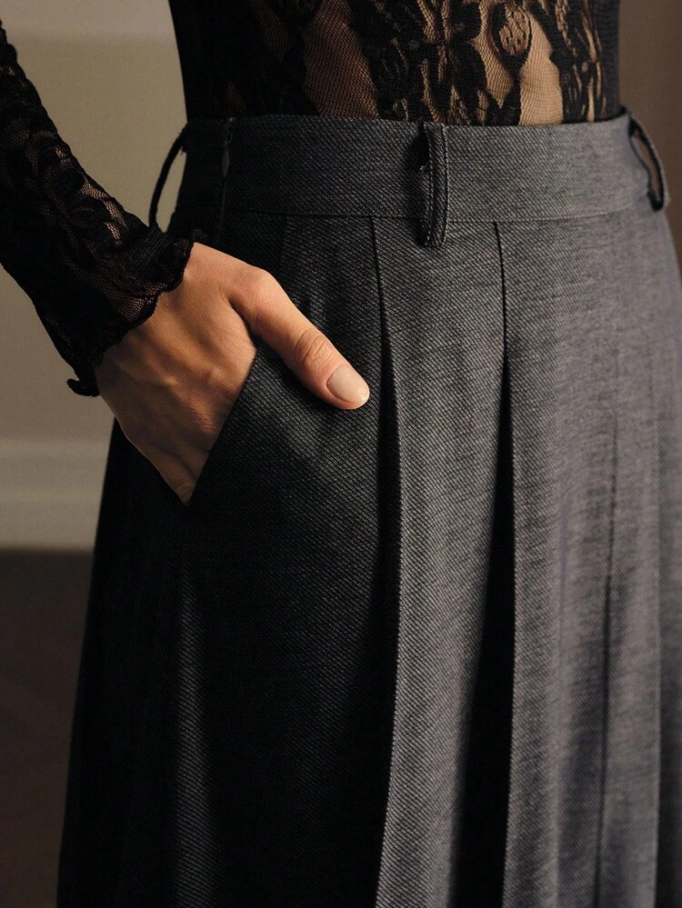 FOLD PLEATED SLANT POCKET SKIRT