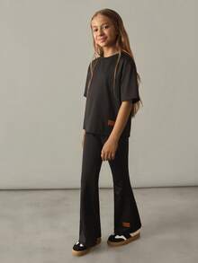2pcs Tween Girl Casual Everyday Comfortable Patch Decor Round Neck Loose Pullover Short Sleeve T-Shirt And Flare Knit Pants Set - Black - View 3