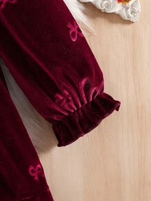 SHEIN 女宝宝娃娃领荷叶边蝴蝶结泡泡袖A字裙。娃娃领设计，可爱又时尚。3D蝴蝶结和泡泡袖，经典A字廓形，精致优雅。无论是带宝宝外出玩耍还是参加派对，这款连衣裙都能让您的宝宝成为众人瞩目的焦点。 - 酒紅色 - 查看 6