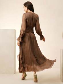Anewsta 女士长裙，深绿色亮面面料，褶裥腰部，双层荷叶边下摆，泡泡袖长裙，优雅百搭的礼服 - 咖啡棕 - 查看 2
