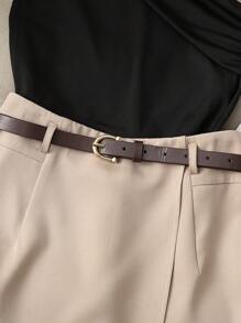 SHEIN PETITE 休闲时尚百搭高弹力纯黑色褶肩上衣搭配卡其色仿口袋短裙（配腰带），女式两件套 - 卡其色 - 查看 3