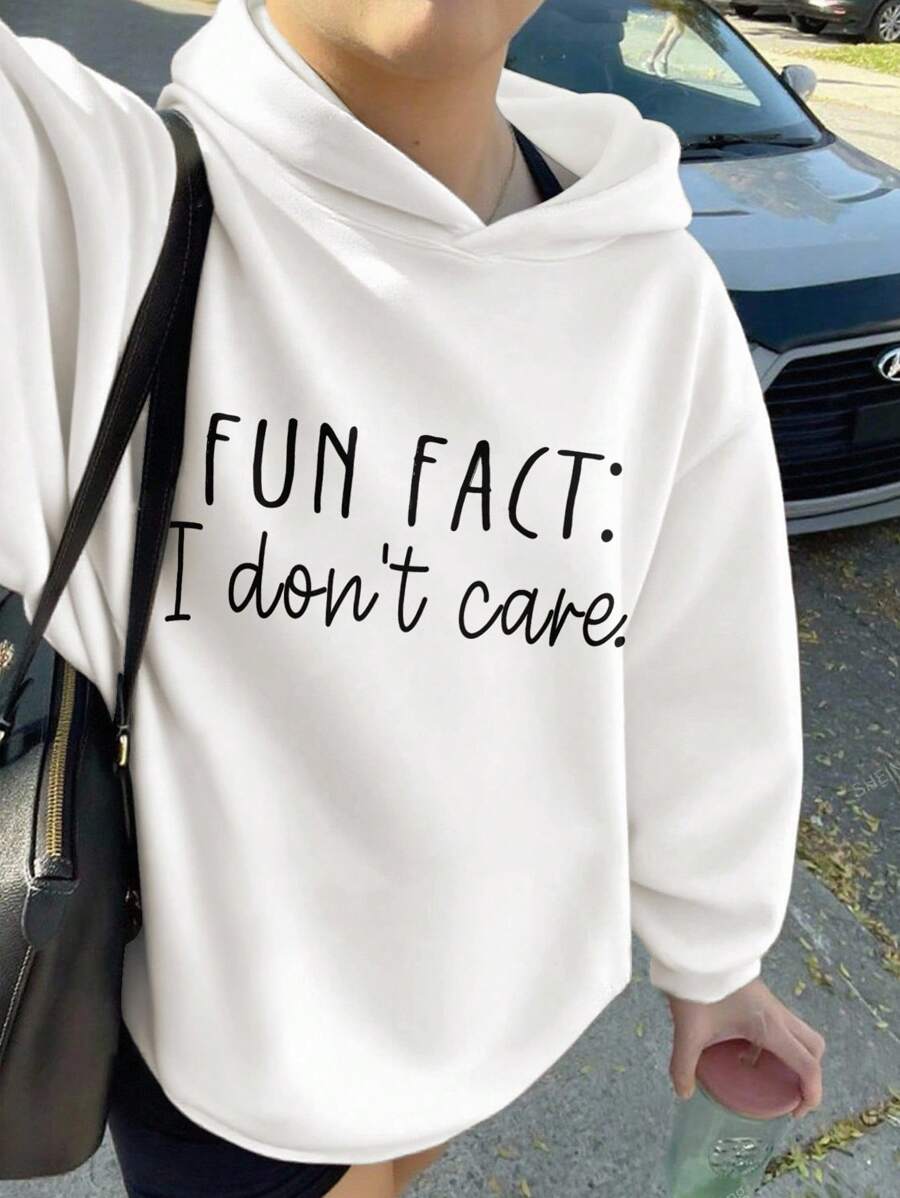 少女休闲简约个性化字母“FUN FACT, I DON'T CARE”宽松舒适连帽卫衣,适合秋冬季节,轻松舒适,秋季叠穿,时尚休闲,秋季服装 - 彩色 - 查看 1