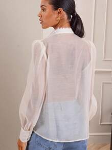 Lilora Élégante blouse femme à manches bouffantes avec col volant en fleurs 3D tissées à la main, couleur unie transparente abricot, printemps/été - Nude - Voir 9