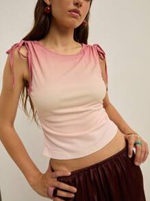 Nöista 橙色无袖背心，饰有精致渐变色印花和肩部系带，修身版型。适合休闲、演唱会、可爱、西部风等场合。 - 珊瑚橙 - 查看 4