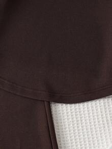 Sparklyn 少女T恤套装，年轻女士时尚灰色服装，白色领口拼接和弧形下摆，搭配裤子，休闲简约 - 棕色 - 查看 5