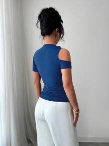 Selianne Women's Metal Decor Hollow Out Short Sleeve Fitted Fashion T-Shirt - Blue - View 2