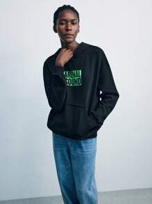 Maija SHEIN X Arenal Sound ArenalSound 女式标语印花落肩宽松口袋连帽衫黑色连帽衫女士连帽衫必备款图案连帽衫秋冬女装 - 黑色 - 查看 5