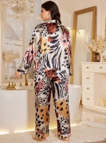 MuseNap CURVE LuxeNights 女士加大码优雅豹纹缎面前扣口袋长袖动物纹上衣和裤子睡衣套装，舒适优雅细节，秋冬服装 - 彩色 - 查看 2