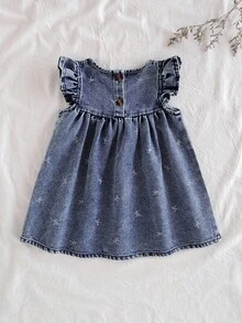 SHEIN 1 chiếc váy denim tay lỡ màu xanh nhạt tươi mát và mơ mộng cho bé gái mùa hè! Chi tiết nơ vui tươi và tay áo lửng thanh lịch làm cho chiếc váy này trở thành lựa chọn hoàn hảo cho những chuyến đi chơi, những ngày thường ở nhà hoặc các bữa tiệc, thể hiện nét quyến rũ độc đáo. - Màu xanh lam - Xem 4