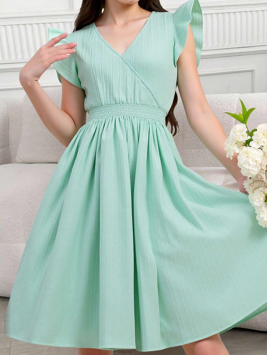 少女束腰优雅清新时尚连衣裙