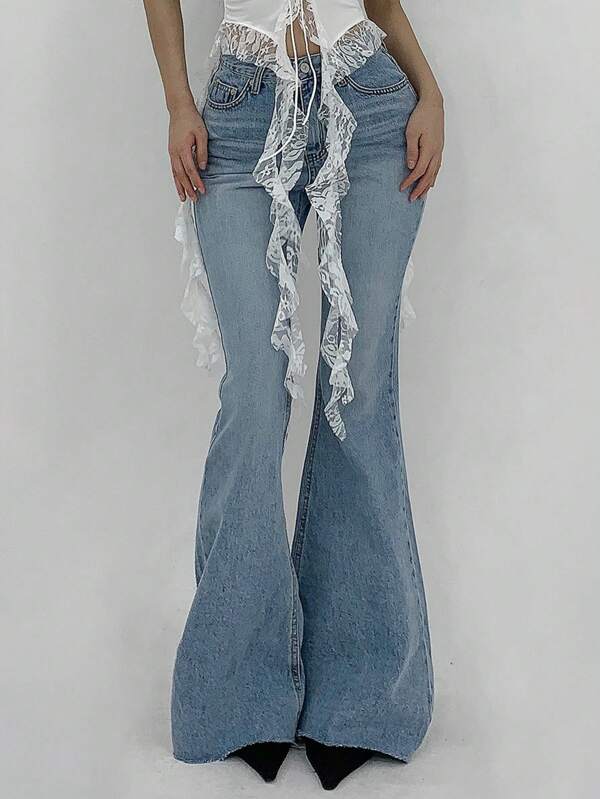 DAZY Jeans acampanados de lavado claro para mujer