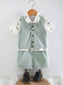 Cozy Pixies 3 قطع بدلة رسمية للأطفال الصبيان تتكون من قميص بياقة بولو بنمط غزال كرتوني مع ربطة عنق، صدرية بدون أكمام، وشورت بخصر مطاطي - متعدد الألوان - مشاهدة 3