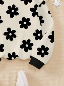 SHEIN Young Girl Happikins Cream White, Cute Floral Print, Y2K, City Walk, Streetwear Vibe, Casual Loose Fit Crew Neck Comfortable Daily Knit Long Sleeve Sweatshirt, Suitable For Autumn/Winter, Streetwear Vintage, Summer For Easy Comfort, Autumn Layers, Stylish, Casual Wear, Graphic, Fall, Back To School, Homecoming, Suitable For Outdoor Picnic, Outing, Street Photography, Home, Campus - Multicolor - View 5