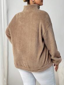 SHEIN PETITE CURVE Plus Size Solid Color Half Zip Pocketed Long Sleeve Sweatshirt, For Winter Graduation,Back To School Outfits,Graduation,Teacher Outfits For Women,Back To School Petite Plus Size Sweatshirts Plus Size Teddy Hoodie Plus Size Sherpa Sweatshirts Plus Size Fleece Hoodie Plus Size Zip Up Hoodie Fall Autumn