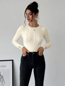 SHEIN PETITE CURVE Femmes grande taille, pull simple et élégant, style décontracté scolaire, polyvalent, col rond, tricot torsadé ajusté, manches longues, automne et hiver, élégant, manches longues, pull col rond. Petits pulls pour femmes, pulls pour femmes, pull-over pour femmes, pull en tricot torsadé, pull à boutons aux poignets - Nude - Voir 3