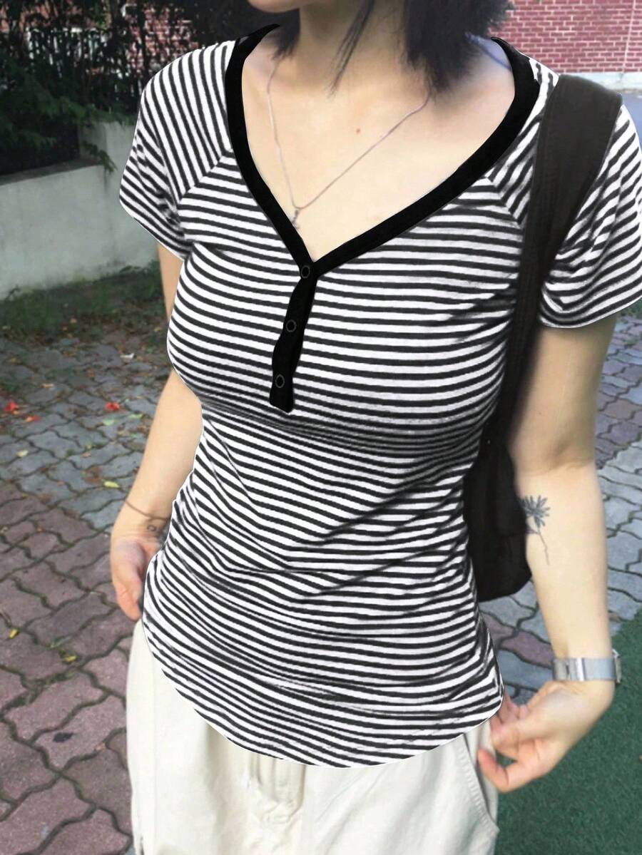 SHEIN EZwear 女式休闲条纹 V 领插肩袖短袖 T 恤，夏季 - 灰色 - 查看 1