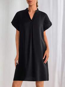 SHEIN PETITE Vestido casual de verano con escote en pico y unicolor