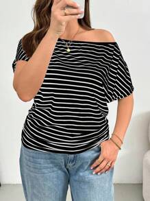 SHEIN Essnce 大码女装春夏时尚休闲宽松舒适修身日常黑白条纹露肩短袖T恤，简约风格，欧式夏季，工作上衣，度假女装，夏季女式上衣，露肩上衣 - 黑色 - 查看 3