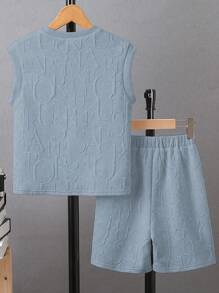 SHEIN Set de 2 piezas de camiseta de tirantes con estampado de letras y shorts informales de verano para niño preadolescente - Azul - Ver 2
