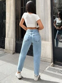 EURMUSE 100%Cotton - LOW WAIST MOM JEAN DESTROYED - Light Wash - View 2