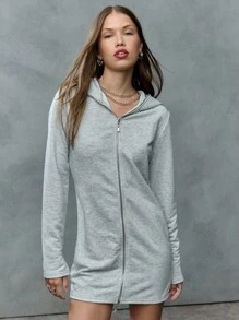 SHEIN Unity 这款长款拉链连帽连衣裙重新定义了女性运动套装。它性感迷人、功能实用，而且足够时尚，适合单独穿着。搭配厚底运动鞋和层叠链条，打造充满运动气息的日常造型。 - 灰色 - 查看 7
