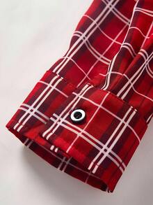 1 Stück Lässiges Sport College Street Hemd mit rotem kariertem Graffiti Großbuchstaben für Teenager Jungen, geeignet für Kinderoutfits, Kleinkind Jungen Kleidung, Schulanfang, Jungen Set, geeignet für Geburtstagsfeiern, Abendveranstaltungen, Aufführungen, Hochzeiten, Taufen, Eröffnungszeremonien, geeignet für den täglichen Gebrauch, Schule, Reisen, Sport, für Frühling, Herbst und Winter Saison