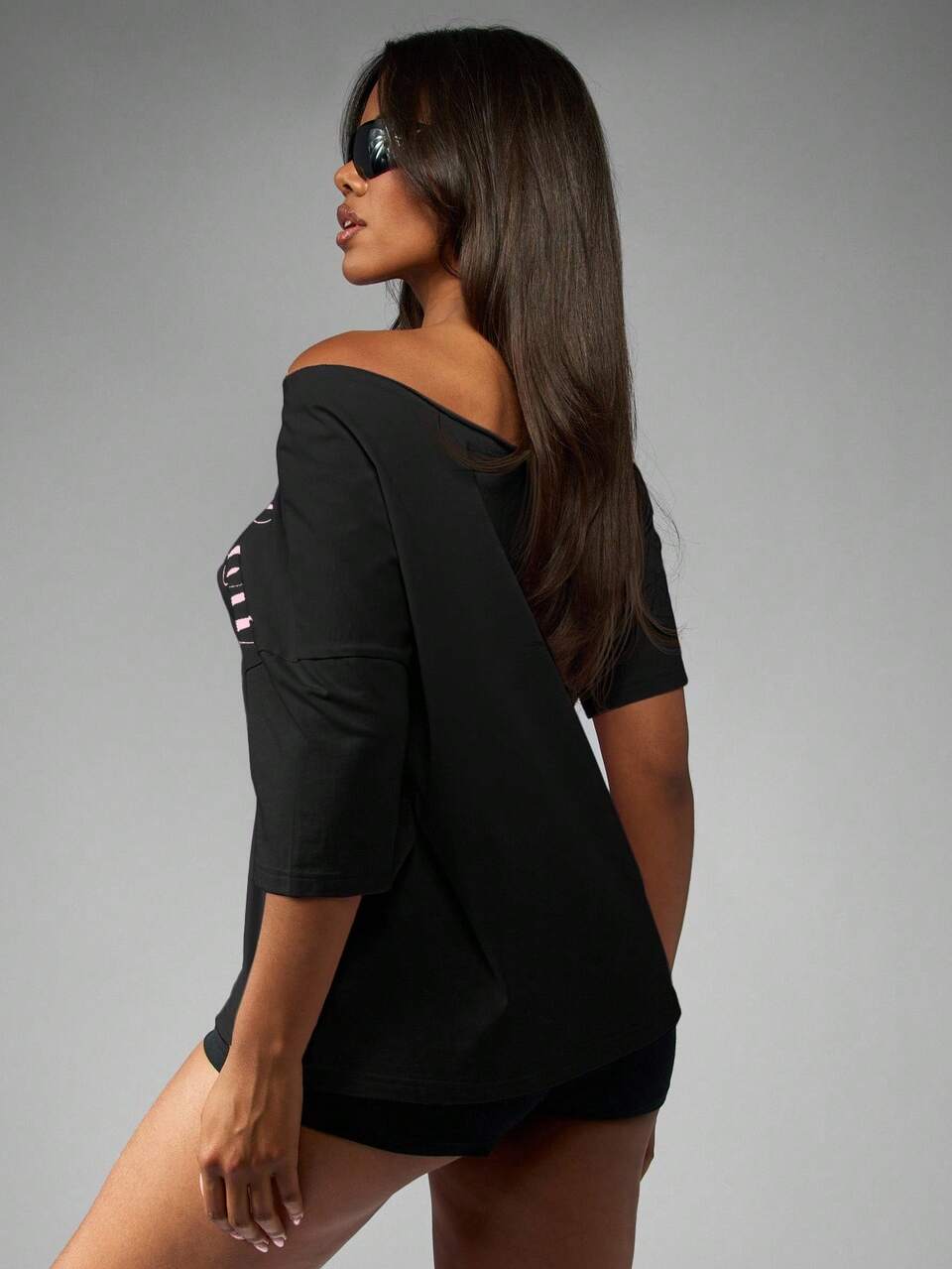 Missguided x Playboy Off Shoulder Script T Shirt Contemporary Design Relaxed Fit Ladies Fashion Street Style Three Quarter Sleeve Casual Loungewear