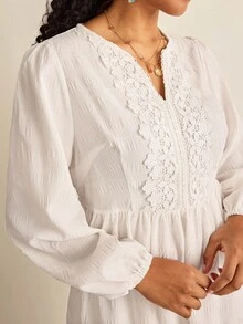 SHEIN VCAY Plus Size Solid Color Minimalist Long Sleeve Casual Dress Long Sleeve Fall Dress  White Lace Dress Country Going Out Airport Outfit Resort Wear Women - White - View 1