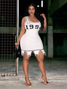 Slaydiva Novo Lançamento 2025 Vestido de Tricô Corpete Preto e Branco Minimalista Sexy/Streetwear/Casual, Elástico, Desgastado, Franzido na Cintura, Sem Mangas, Plus Size para Mulheres