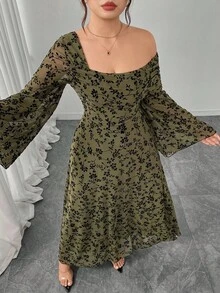Modelyn 大码女式不对称露肩植绒花朵修身长袖连衣裙 - 軍綠色 - 查看 6