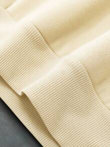 Manfinity EMRG 卡其色休闲连帽落肩卫衣，罗纹针织细节，几何印花山峰图案连帽衫，指南针图案连帽衫，米色，秋冬款，长袖上衣 - 卡其色 - 查看 5