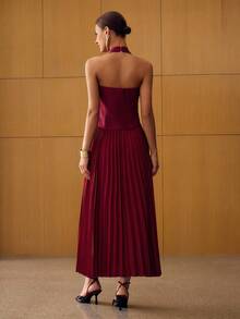 MOTF PREMIUM 褶饰挂脖连衣裙 - 酒紅色 - 查看 4