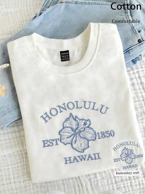 SHEIN Camiseta de mujer de cuello redondo con bloque de color, eslogan y bordado de hibisco para el verano
