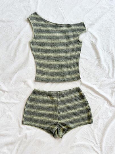 Soleia Bộ 2 áo hở vai lệch vai và quần short bó cạp siêu thấp cho nữ, thích hợp cho tiệc tùng, giáng sinh, đêm hẹn hò, hộp đêm, phong cách Bohemian, Boho, kỳ nghỉ, mùa thu