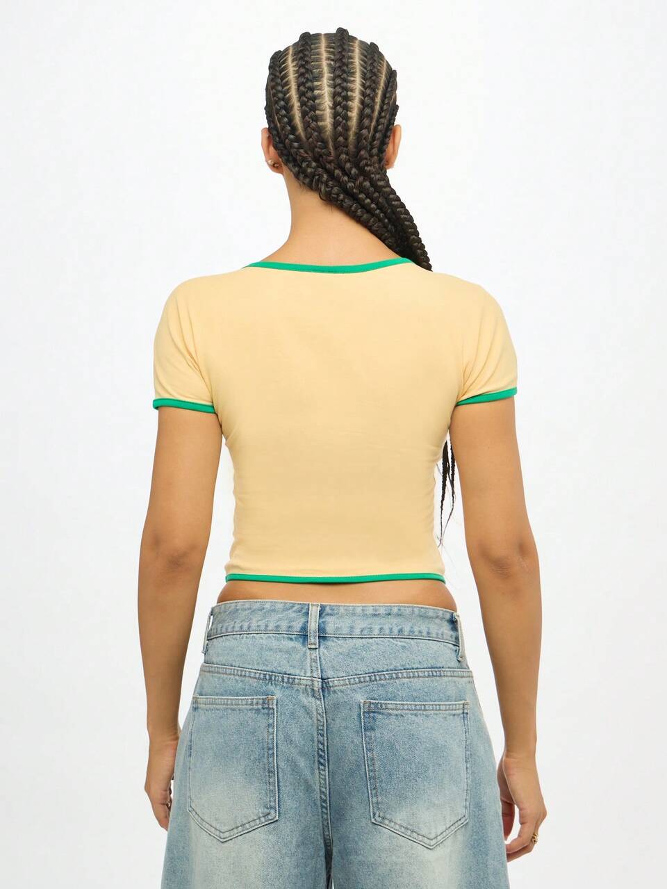 SUMWON WOMEN Form Fitting V Neck T Shirt With Logo
