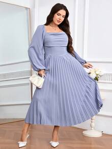 Modelyn Rochie cu mânecă lungă, plisată, în culoare solidă, mărime plus, cu guler pătrat - Albastru - Vizualizare 4