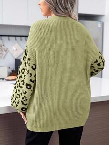 EURMUSE Áo len hở vai họa tiết da báo chắp vá cỡ lớn dành cho nữ - Màu xanh Ô liu - Xem 2
