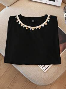 GlowEve CURVE 大码女式休闲贝壳装饰领短袖T恤 - 黑色 - 查看 1