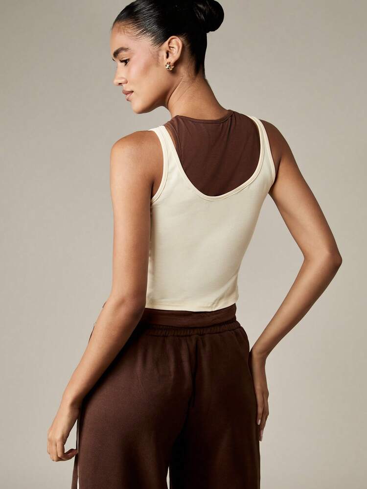 MISSGUIDED Double Layer Tank Top With Contrast Color Design