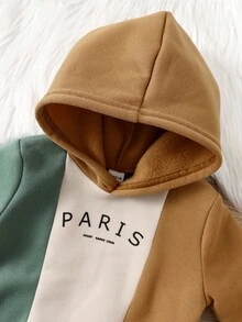 SHEIN Set de 2 piezas de ropa de otoño e invierno para niños/niñas pequeños, sudadera con capucha de color contrastante con parches y pantalón de punto, conjunto de top de manga larga y pantalones de estilo cómodo y versátil, con gráfico de letras minimalista, adecuado para interior, exterior, esquí, casual, deportes, fiesta, sesión de fotos, vacaciones