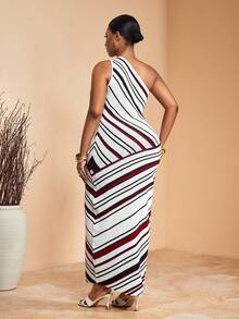 Veslaya Vestido maxi ajustado de punto asimétrico con hombros y rayas, ideal para mujer talla grande en primavera/verano 2025 - Estilo vintage, tropical, festival de música, club, viaje por carretera, casual, vacaciones en la ciudad, graduación, vacaciones elegantes - B - Blanco y Negro - Ver 2
