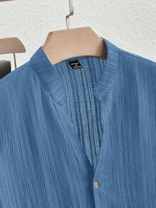 Manfinity NXTstreet 2pcs Men's Casual V-Neck & Stand Collar Short Sleeve Woven Shirt & Pants Set, Cozy Outfits - Blue - View 2