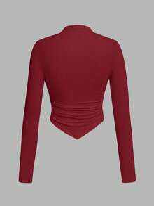 SHEIN SXY Bộ 2 áo thun tay dài cổ bẻ viền bất đối xứng, màu đen và đỏ - Màu Đỏ Sâu - Xem 7