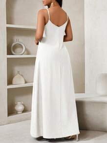 SHEIN Lady 2025 新款白色女士波西米亚风露背女士宽松长裙女士连衣裙宽松露肩生日和活动礼服/节日礼服度假服装女士波西米亚风/波西米亚风女士服装吊带上衣非洲女士服装女士连衣裙夏季热带女士连衣裙新品女士连衣裙沙滩裙复活节连衣裙/复活节女士连衣裙/复活节服装女士白色长裙 - 白色 - 查看 2