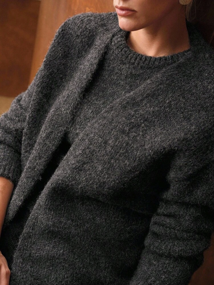 WOOL SOLID HALTER NECK KNIT TOP & DROP SHOULDER OVERSIZE CARDIGAN SET