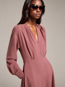 Ontre 优雅风格,极简设计,藕粉色,长袖,V领,合身廓形,喇叭形中长连衣裙,女士秋季连衣裙,休闲日常装,商务休闲波西米亚风度假装,夏季ins明星同款度假风,异国情调,乡村演唱会,西式服装,高档面料,舒适透气,女士休闲连衣裙女士中长连衣裙长袖中长连衣裙带袖中长连衣裙V领中长连衣裙优雅中长连衣裙,女士秋季连衣裙 - 藕粉色 - 查看 3