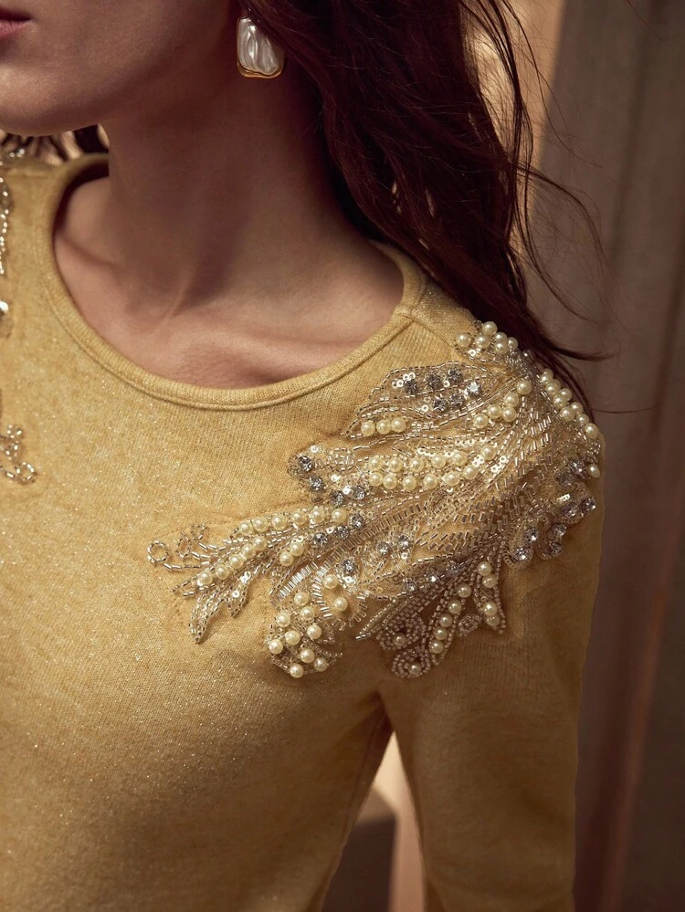 EMBROIDERY RHINESTONE TOP