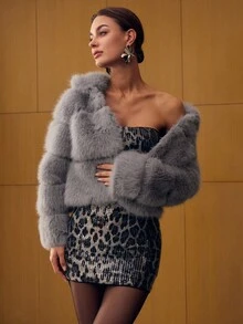 MOTF PREMIUM 人造皮草纯色短款大衣 - 淺灰色 - 查看 5